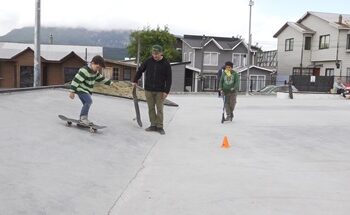 Municipio y Corporación de Deportes apostaron por recuperar Skate Park con talleres para la comunidad en vacaciones