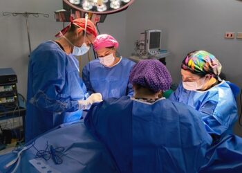 Reconstrucción Mamaria: Inédito operativo benefició a 4 mujeres de la región de Aysén.