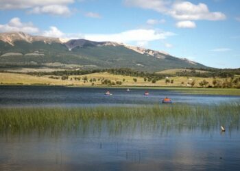 LAGOS, LAGUNAS-GLACIARES Y RÍOS SON MONITOREADOS POR EL MOP PARA ASEGURAR LA CALIDAD DE SUS AGUAS