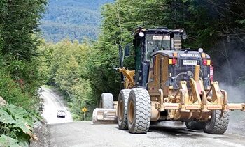 CON TRES CONTRATOS DE CONSERVACIÓN Y TRABAJOS ADMINISTRACIÓN DIRECTA VIALIDAD-MOP ESTÁN ABORDANDO CONSERVACIÓN DE CAMINOS