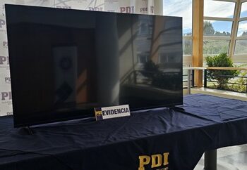 Recuperan vehículo robado y detiene a cinco imputados por receptación flagrante