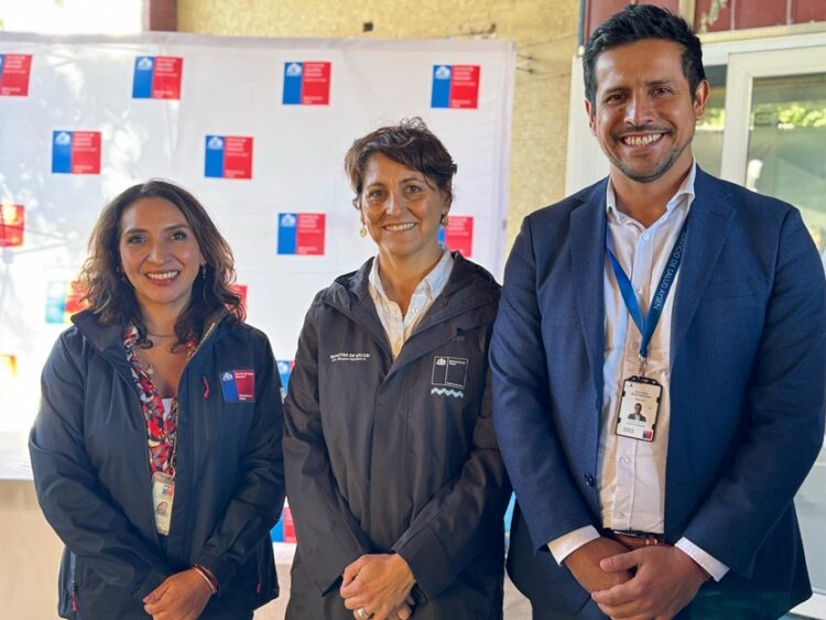 Servicios de Salud de Aysén y Reloncaví firman convenio para fortalecer atención de salud en zonas fronterizas