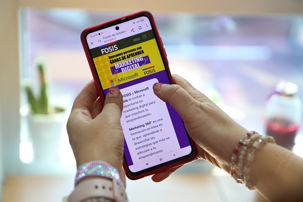 El FOSIS y Microsoft Chile abren inscripciones para capacitarse en marketing digital
