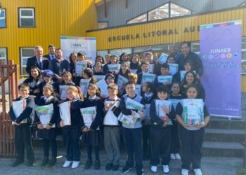 JUNAEB INICIA ENTREGA DE ÚTILES ESCOLARES PARA ESTUDIANTES DE LA REGIÓN DE AYSÉN