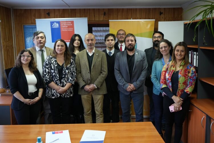 Corporación de Asistencia Judicial y Universidad de Aysén firman convenio de colaboración