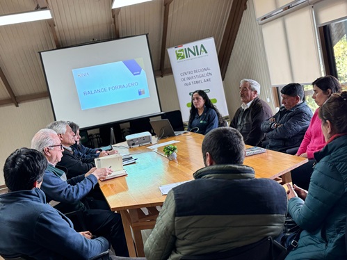 Taller de manejos preventivos invernales: Seremi de Agricultura impulsa coordinación con dirigentes rurales de Coyhaique