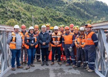 SUBSECRETARIO DE OBRAS PÚBLICAS INSPECCIONA AVANCES EN PAVIMENTACIÓN DEL CAMINO A LAGO ATRAVESADO EN COYHAIQUE