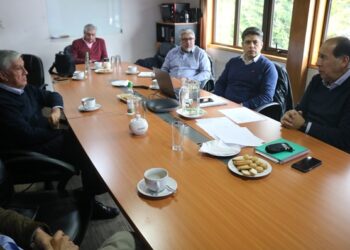 “A través de Puerto Chacabuco se realiza gran parte del cabotaje de la región y es un indicador súper preciso de qué está pasando en Aysén, lo que evidentemente nos preocupa”