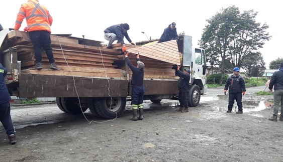 ACUSAN DE ABANDONO, DESIDIA Y FALTA DE SERVICIO AL MUNICIPIO DE GUAITECAS POR LA MUERTE DE UN VECINO EN UN INCENDIO EN MELINKA