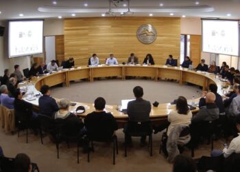 Talleres en comunidades aledañas a reserva nacional Las Guaitecas constatan interés de habitantes en proteger esta área protegida