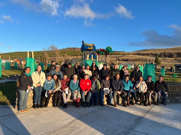 Trabajo conjunto entre vecinos, Municipio, GORE y Energía logra electrificación rural histórica