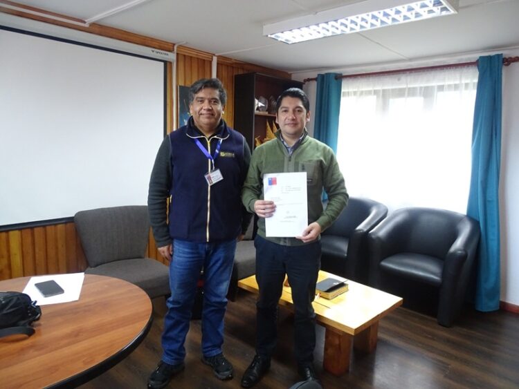 Sernapesca y Municipalidad de Guaitecas firman convenio de colaboración