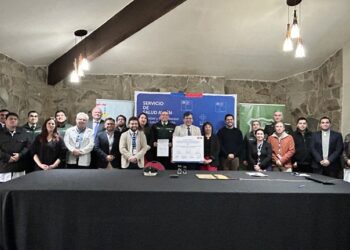 Servicio de Salud Aysén y Gendarmería de Chile firman convenio de colaboración