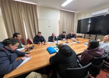 Municipio de Coyhaique y Federación de Colectiveros avanzan en proyecto de nuevo terminal para el transporte menor