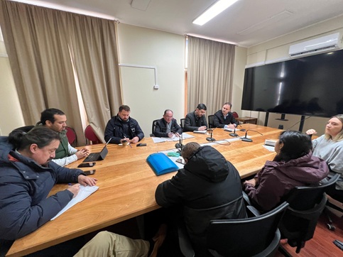 Municipio de Coyhaique y Federación de Colectiveros avanzan en proyecto de nuevo terminal para el transporte menor