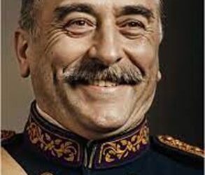 Columna: El Almirante del Pueblo: La lección de Fernández Vial para los oficiales de nuestras Fuerzas Armadas”
