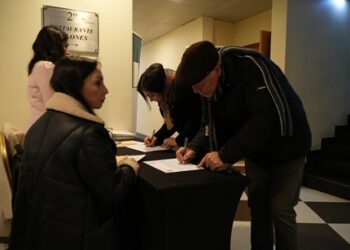 JUNAEB y UAysén capacitan a más de 70 profesionales en estrategias para el trabajo con niñez con Trastorno del Espectro Autista