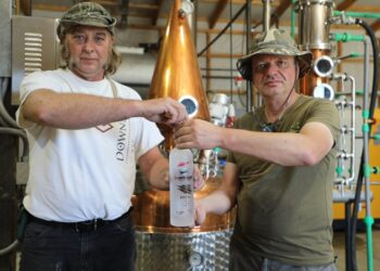 Vodka Kawesqar conquista paladares del mundo con doble galardón en los prestigiosos SIP Awards 2025
