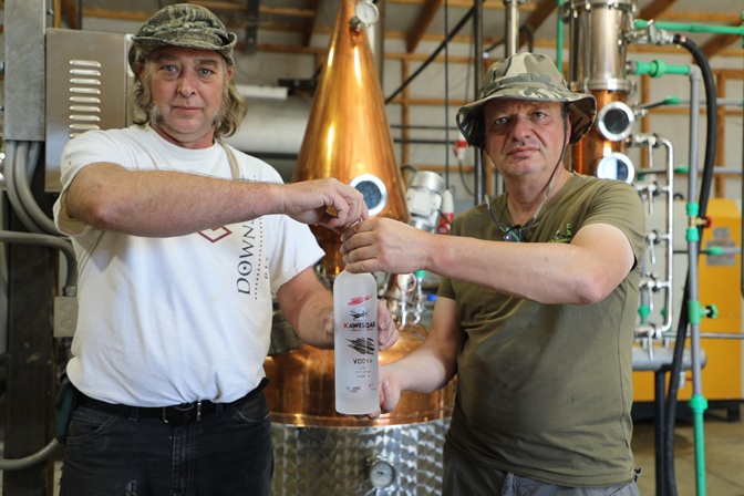 Vodka Kawesqar conquista paladares del mundo con doble galardón en los prestigiosos SIP Awards 2025