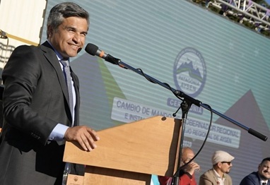 Gobernador de Aysén Marcelo Santana recorta programas del Gobierno Regional y municipalidades