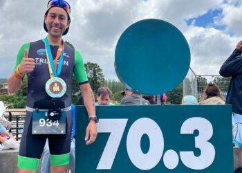 Triatleta de SAMU Puerto Aysén completó exigente prueba en Valdivia