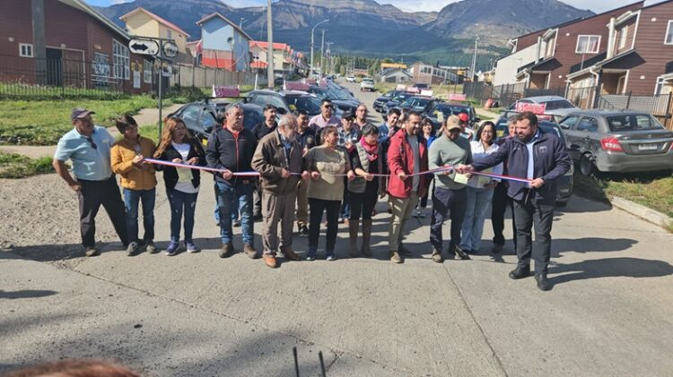 Línea 5 de taxis colectivos estrenó recorrido en Coyhaique
