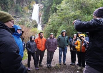 Con charlas y trabajo en terreno: Realizan Seminario de Ciencia y Conocimiento para el relato del turismo en Aysén