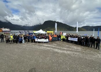Menos residuos y más conciencia ambiental marca nueva jornada de limpieza de playas en Aysén.