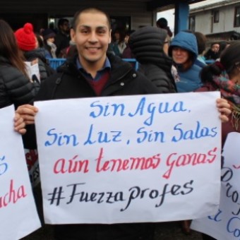 tehuelche noticias: Colegio de Profesores Rechaza Medida Que Dejar&aacute; a Ramos de Historia y Educaci&oacute;n F&iacute;sica como Optativos