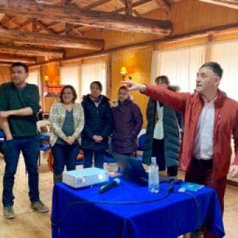tehuelche noticias: Docentes de liceos PACE UACh participan en &ldquo;Seminario TP: Educaci&oacute;n y Emprendimiento&rdquo;
