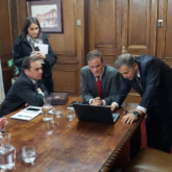 tehuelche noticias: Gestionan traspaso de terreno al Serviu para consolidar nuevo poblado tur&iacute;stico en sector Candelario Mansilla