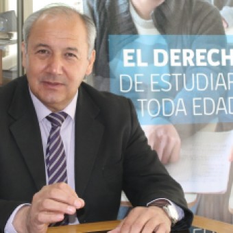 tehuelche noticias: Seremi de Educaci&oacute;n Sergio Becerra:&ldquo;Decisi&oacute;n de mantener el paro afecta a miles de familias y hacemos un llamado a los profesores a reflexionar y reconocer avances&rdquo;