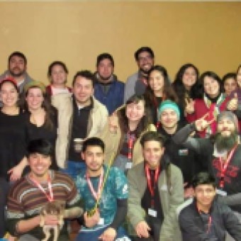 tehuelche noticias: J&oacute;venes realizan trabajos de voluntariado con adultos mayores de Balmaceda