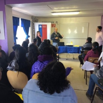 tehuelche noticias: AGRUPACIONES GREMIALES MINERO ARTESANAL DE LA CUENCA DEL LAGO SE CAPACITAN EN SEGURIDAD MINERA