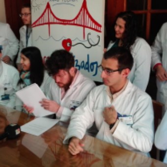 tehuelche noticias: M&eacute;dicos Generales de Zona Contin&uacute;an Movilizaci&oacute;n Para Aumentar Cupos de Especialidades