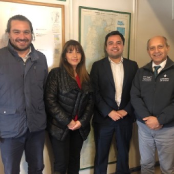 tehuelche noticias: CONVENIO ENTRE LA SEREMI DE MINER&Iacute;A Y LICEO MA&Ntilde;IHUALES POTENCIA DESARROLLO DE CARRERA T&Eacute;CNICA EN EXPLOTACI&Oacute;N MINERA