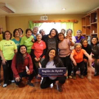 tehuelche noticias: CECILIA MOREL LIDERA FIRMA DE COMPROMISO PARA QUE COMUNAS SEAN &ldquo;AMIGABLES&rdquo; CON ADULTOS MAYORES EN LA REGI&Oacute;N DE VALPARA&Iacute;SO