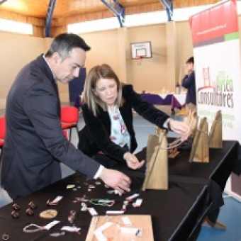 tehuelche noticias: J&oacute;venes del CIP CRC reciben certificaci&oacute;n tras participar en curso de Orfebrer&iacute;a y Formulaci&oacute;n de Proyectos para Microemprendimiento