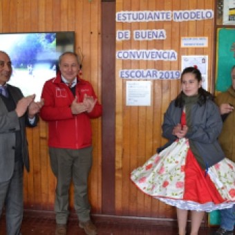 tehuelche noticias: Escuela de Villa Amengual recibi&oacute; reconocimiento por adjudicarse el Fondo InnovaConvivencia 2019