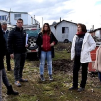 tehuelche noticias: Ministerio de Vivienda busca solucionar temas pendientes en Villa La Tapera