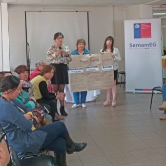 tehuelche noticias: SernamEG inicia en Puerto Ays&eacute;n ciclo de talleres de participaci&oacute;n pol&iacute;tica y social