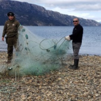 tehuelche noticias: Incautan tres redes utilizadas por pescadores furtivos en lago General Carrera