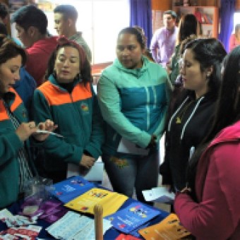 tehuelche noticias: PROGRAMA MUJER, SEXUALIDAD Y MATERNIDAD REALIZA FERIA DE PREVENCI&Oacute;N DEL EMBARAZO ADOLESCENTE EN CEIA JOSEFINA M&Eacute;NDEZ