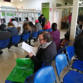 tehuelche noticias: S&oacute;lo 13 cupos m&eacute;dicos se entregaron en el Consultorio Alejandro Guti&eacute;rrez este lunes