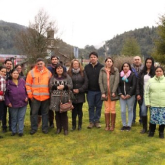 tehuelche noticias: 20 Emprendedores de la comuna de Cisnes firman compromiso de participaci&oacute;n en programa FOSIS que reforzar&aacute; sus negocios