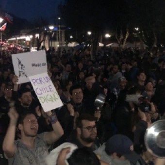 tehuelche noticias: ALCALDE HUALA RECHAZ&Oacute; LAS ACCIONES DE GOBIERNO Y ACTUAR DE CARABINEROS EN COYHAIQUE  Y PA&Iacute;S TRAS MOVILIZACI&Oacute;N NACIONAL