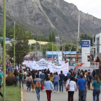 tehuelche noticias: MESA DE UNIDAD SOCIAL DE COYHAIQUE CONDENA ACTOS DE VIOLENCIA QUE AFECTAN A LA PROPIA COMUNIDAD