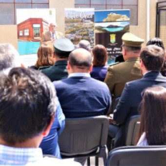 tehuelche noticias: Con equipos de alta tecnolog&iacute;a, en Chile Chico inauguran la primera cl&iacute;nica municipal de la regi&oacute;n