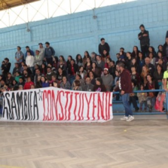 tehuelche noticias: Cabildazo Familiar Reuni&oacute; a m&aacute;s de 200 Personas en Escuela Rep&uacute;blica Argentina