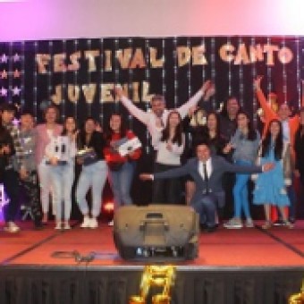 tehuelche noticias: J&oacute;venes Coyhaiquinos participaron del Tercer Festival de la Voz del CESFAM Alejandro Guti&eacute;rrez.